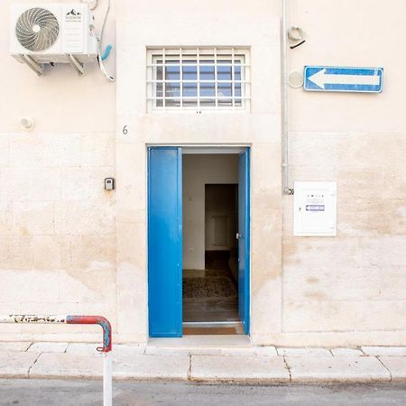 Senso Unico: Nuovo Appartamentino In Centro Bisceglie Buitenkant foto
